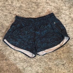 Lululemon Tracker V shorts
